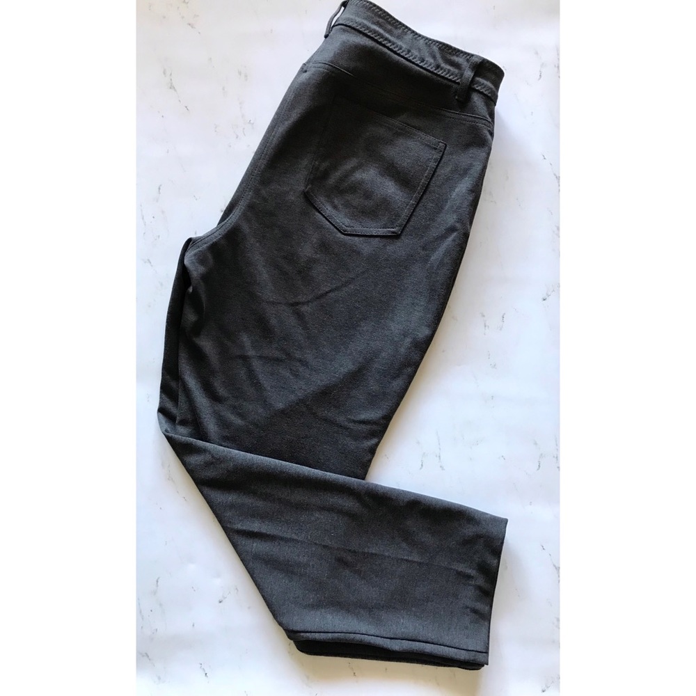 Chico’s So Slimming Grey Pants Size 2.5 Regular